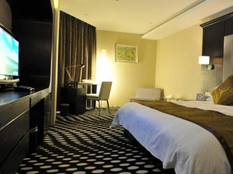 Tianping Hotel 4*