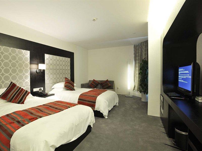 Tianping Hotel 4*